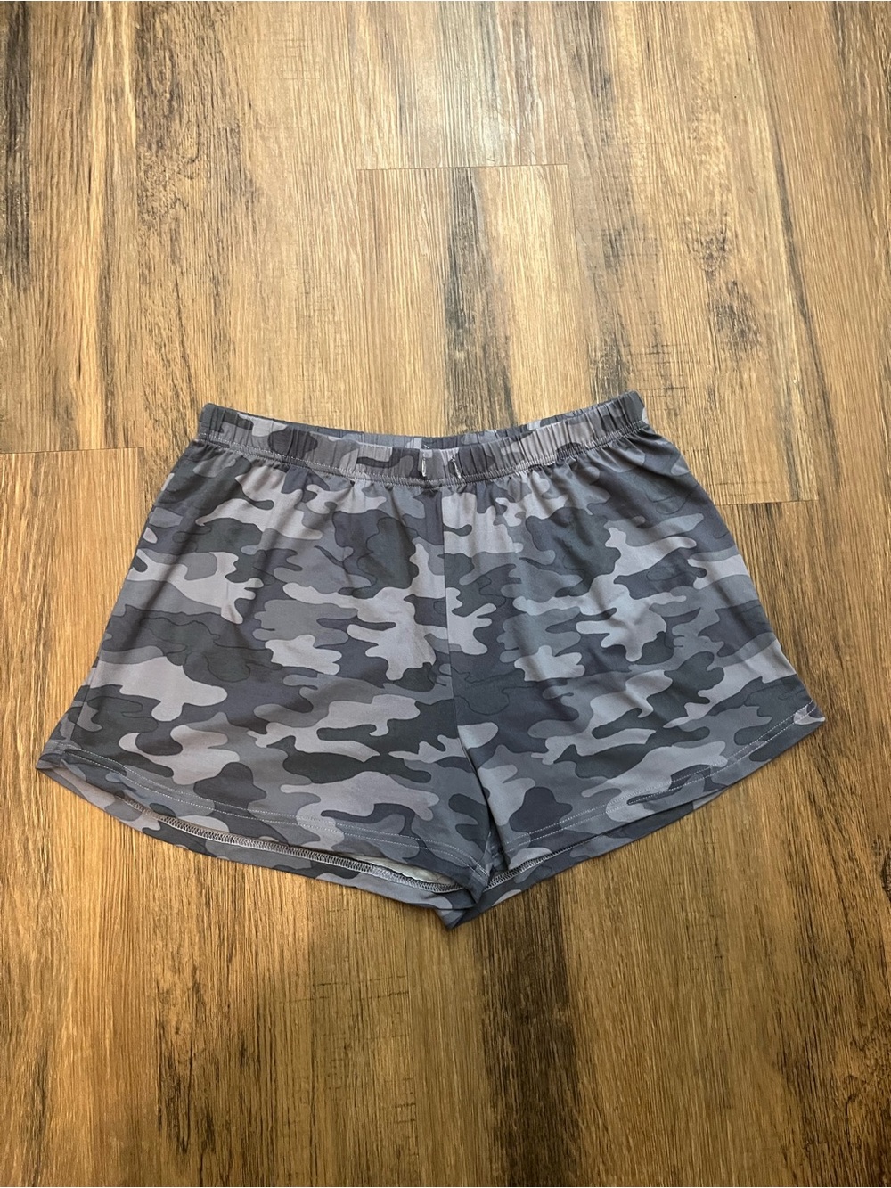 Rae Dunn Gray Camouflage Pajama Shorts Women’s Sz Large Soft Stretchy Pull-On